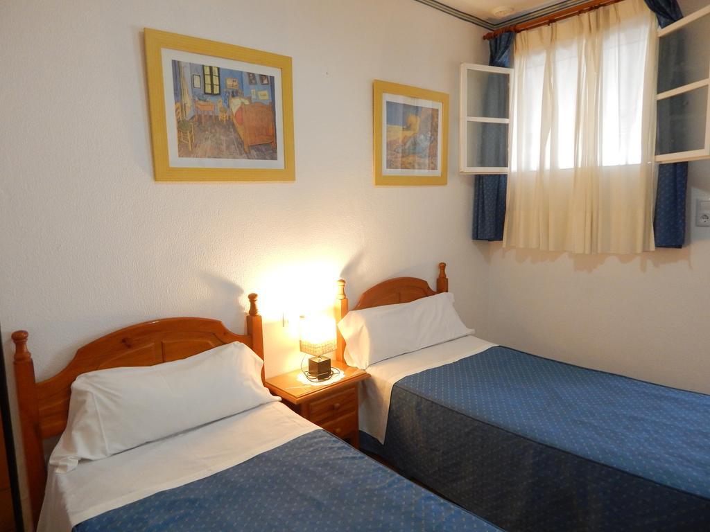 Hostal Fantoni Cadiz Ruang foto