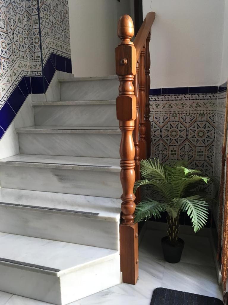 Hostal Fantoni Cadiz Bagian luar foto